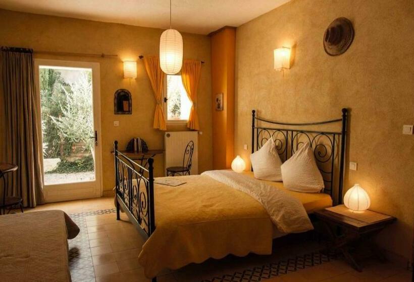 مبيت وإفطار La Colombiere Du Château