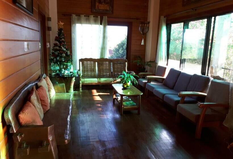 민박 Villa Del Carmen Haven Bohol