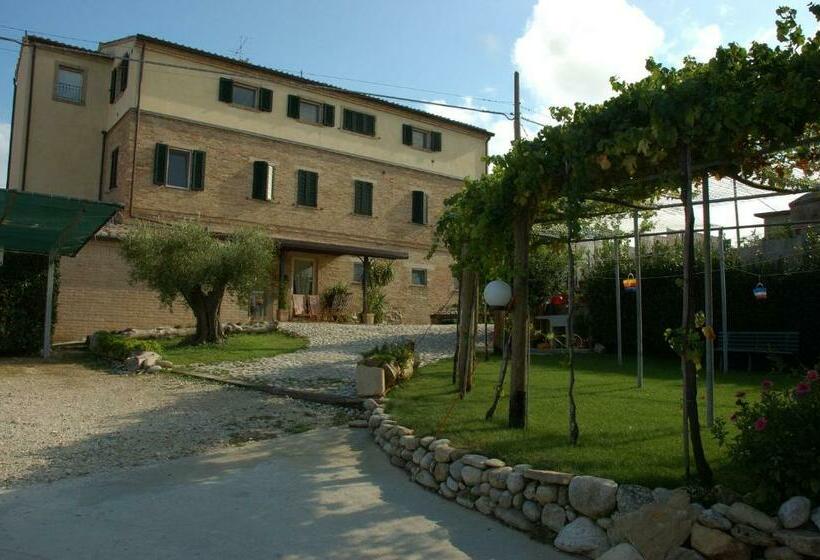 ホテル Agriturismo Casa Degli Archi