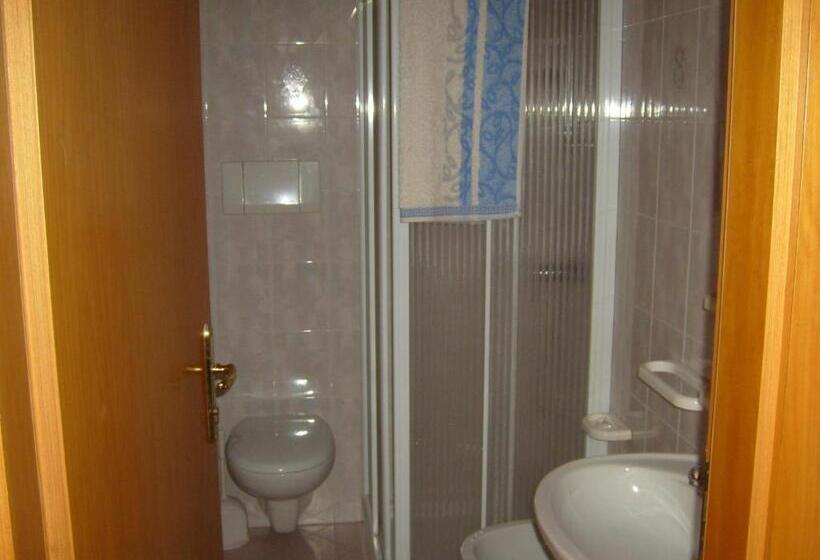 בית מלון כפרי Albergo Drena