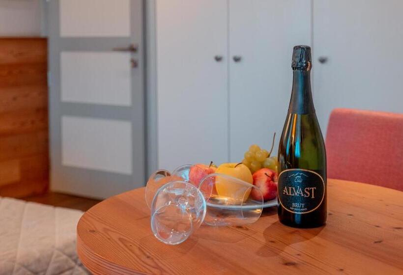 בית מלון כפרי Garnì Vecchio Comune