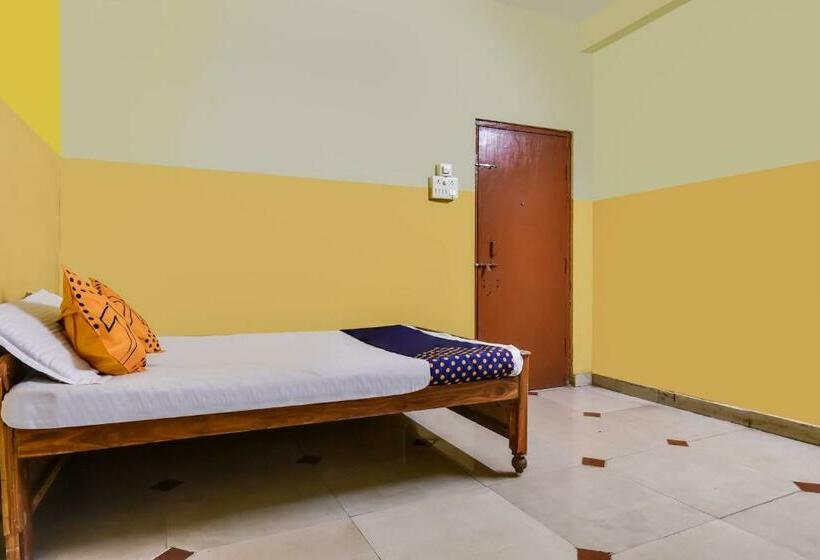 فندق Spot On 66834 Tanmay Lodge