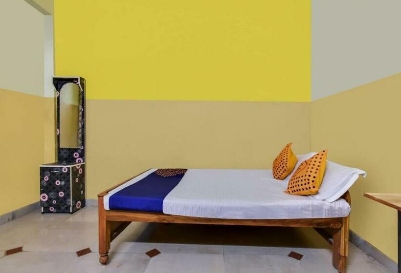 فندق Spot On 66834 Tanmay Lodge