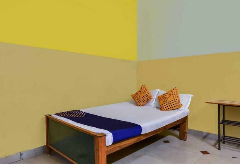 فندق Spot On 66834 Tanmay Lodge