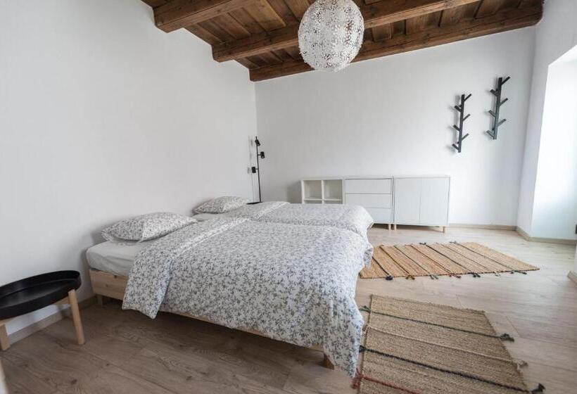 تختخواب و صبحانه Casa Botár Vendégház