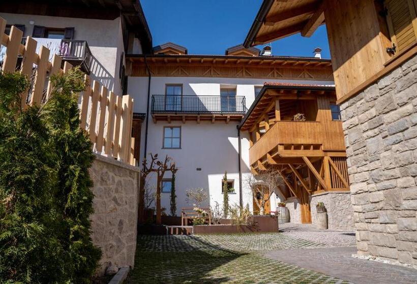 فندق Agritur La Crucola