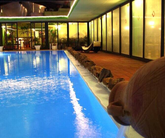 فندق Cuccaro Club   Val Di Vara E Cinque Terre