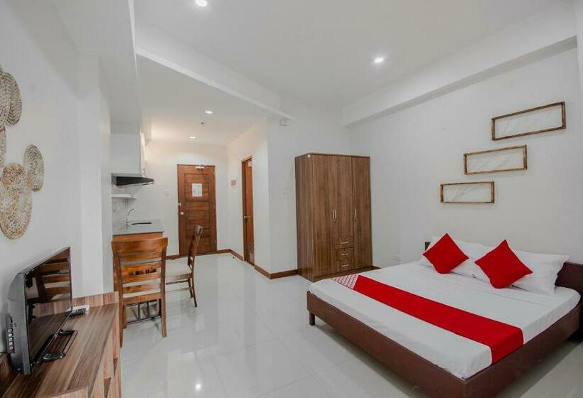فندق Cornerstone Manor Inn