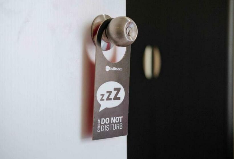 ホテル Reddoorz @ Garcia Hernandez Bohol