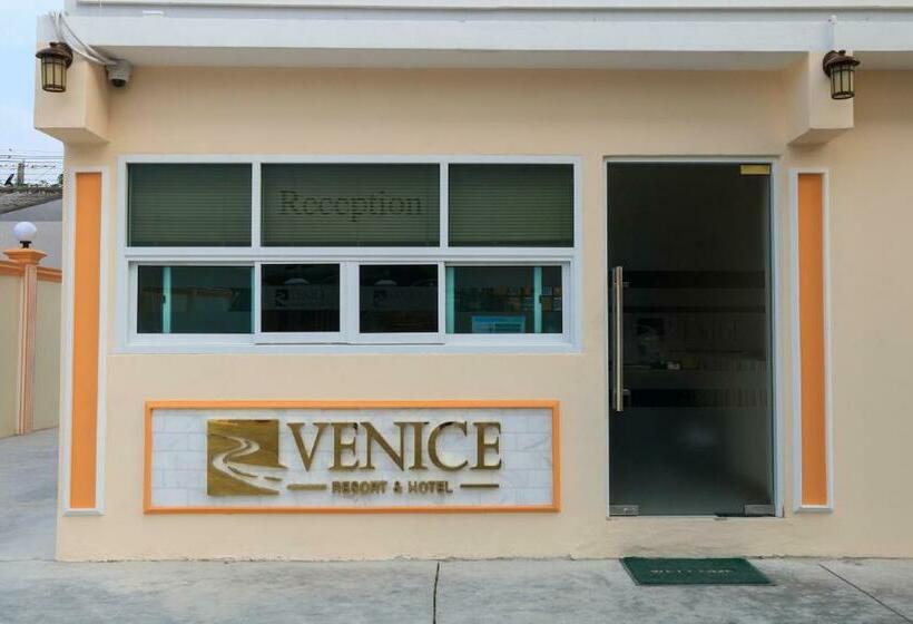هتل Venice Resort