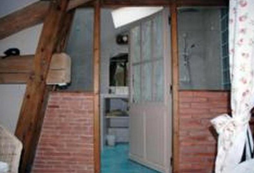 ベッドアンドブレックファースト Chambres D Hotes Les Douves