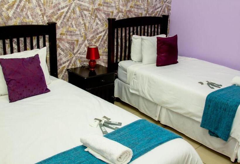 צימר Vakhusi Guesthouse