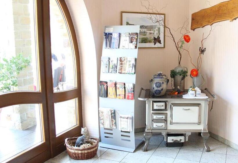 ホテル Landhaus Schend