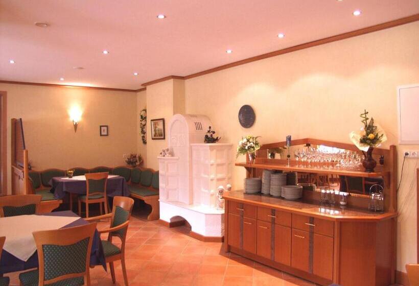 ホテル Landhaus Schend