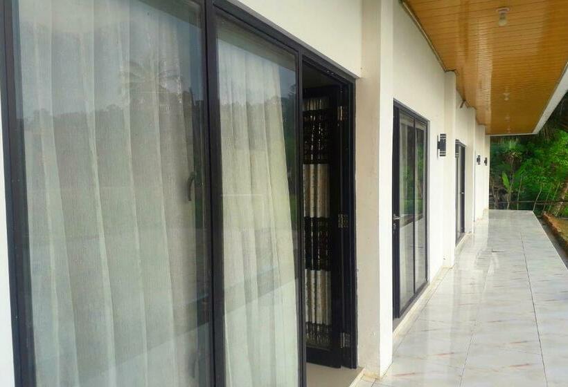 בית מלון כפרי Oyo 2246 Anjung Bang Oking  & Resort