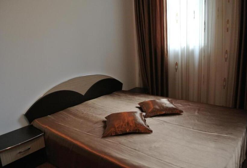 Pensiune Restaurant Piatra Craiului