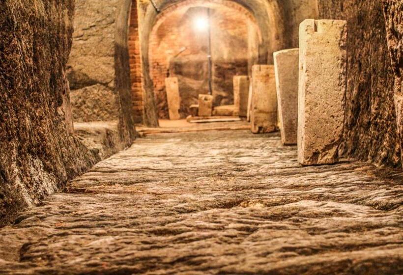 هتل Mariel Znojmo