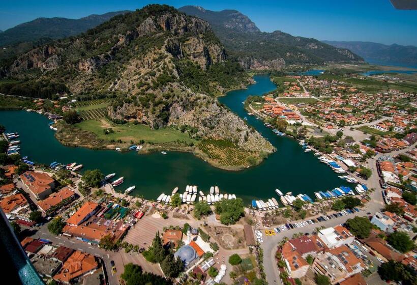 בית מלון כפרי Turay