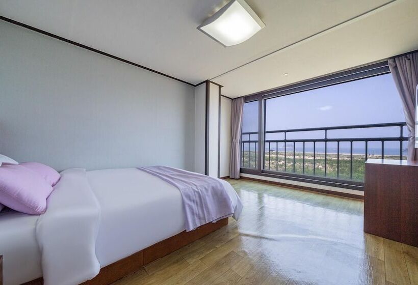 فندق Goseong Sunshine Beach Pension