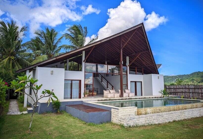 Отель The Club Villas Lombok