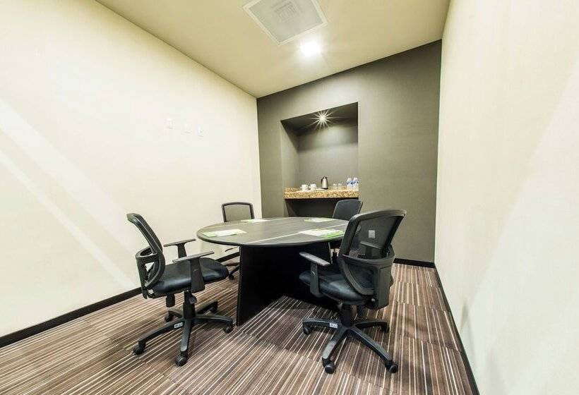 هتل Courtyard By Marriott San Luis Potosi