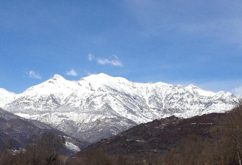 בית מלון כפרי Diamo