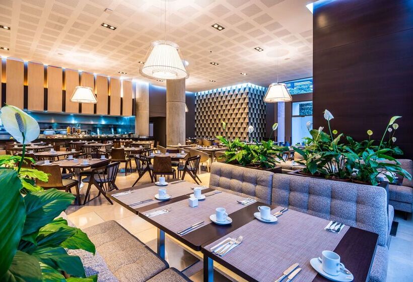 هتل Doubletree By Hilton Bogota Salitre Ar
