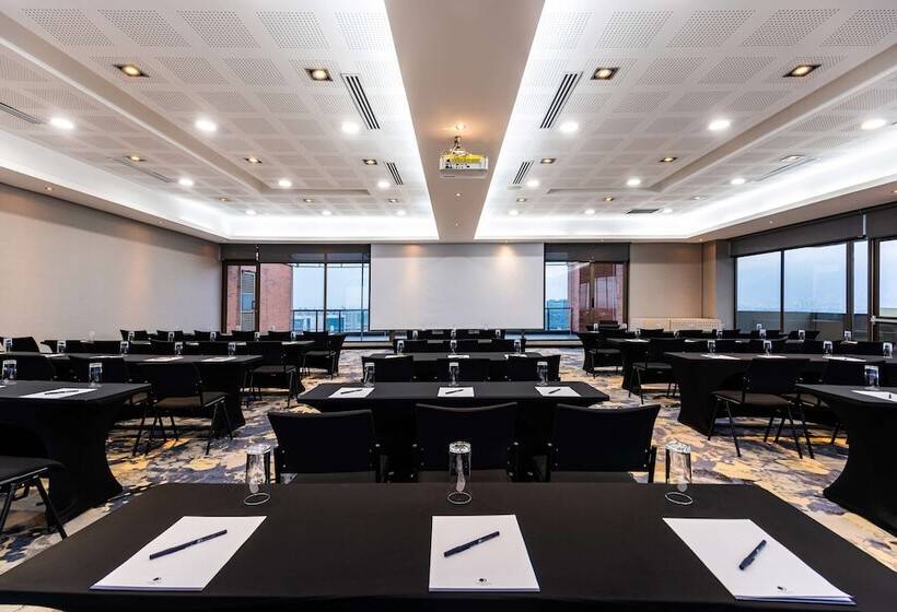 هتل Doubletree By Hilton Bogota Salitre Ar
