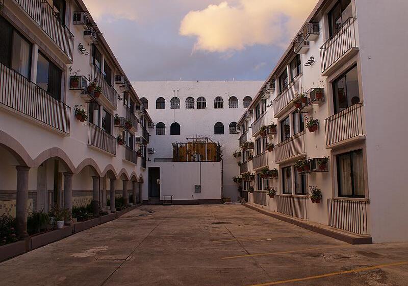 هتل Hacienda De Castilla