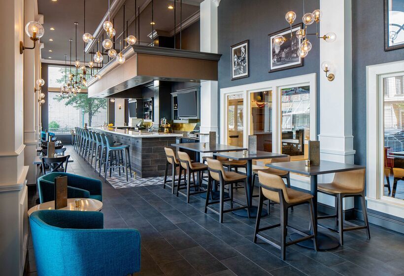 فندق Hilton Garden Inn Jackson Downtown