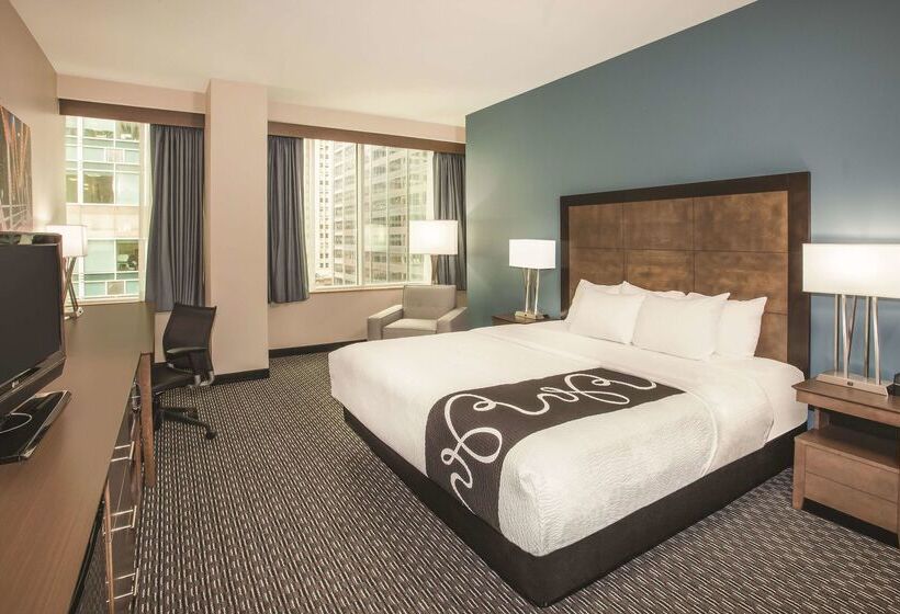 هتل La Quinta By Wyndham Chicago Downtown