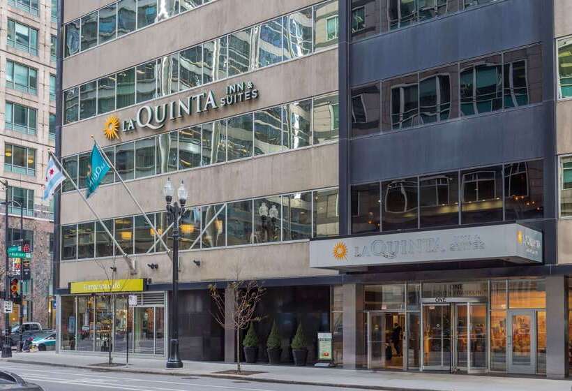 هتل La Quinta By Wyndham Chicago Downtown