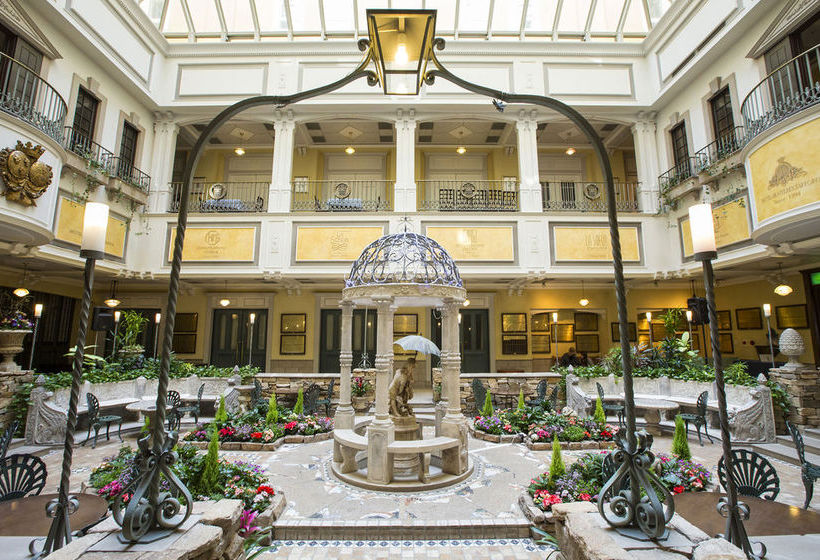 בית מלון כפרי Monterey Sapporo