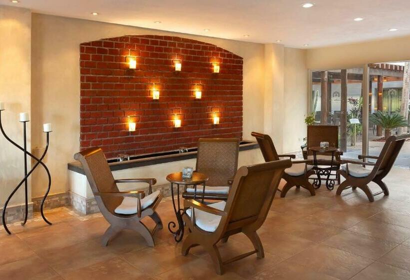 هتل Santa Fe Loreto by Villa Group