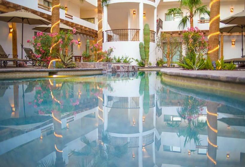 هتل Santa Fe Loreto by Villa Group