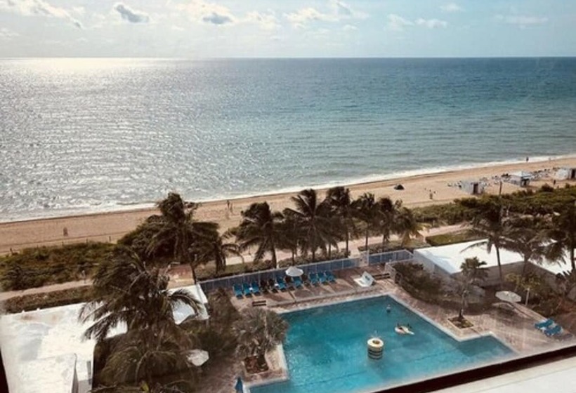 فندق Sherry Frontenac Oceanfront