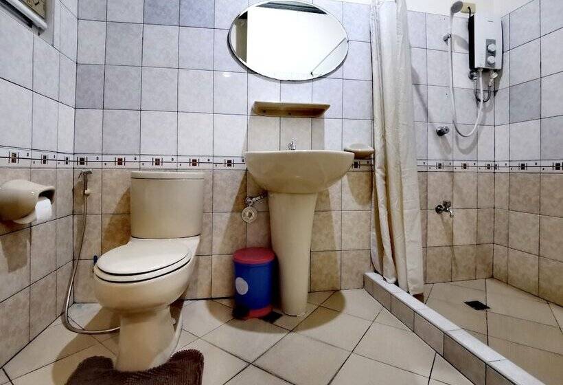 بنسيون Den Den Guesthouse