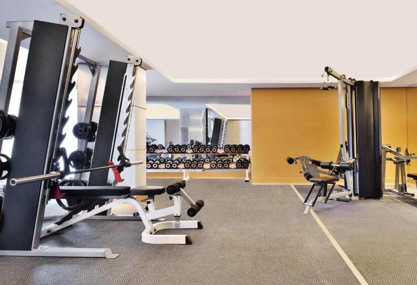 هتل Courtyard By Marriott Chennai