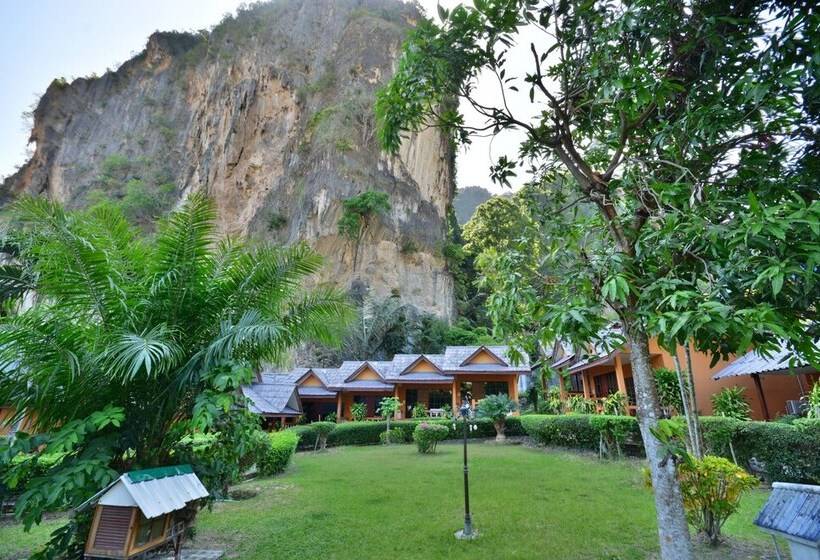 فندق Diamond Cave Resort