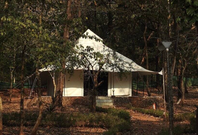 هتل Dudhsagar Spa Resort