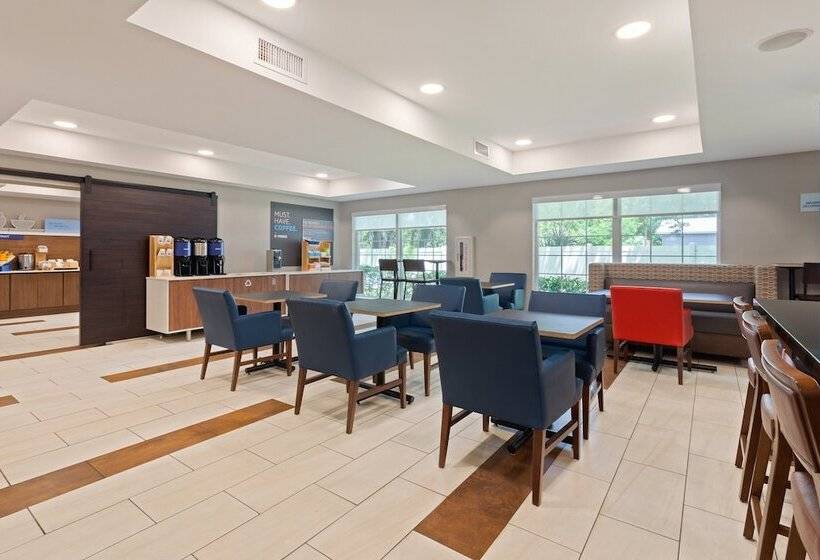 فندق Holiday Inn Express Jacksonville East, An Ihg