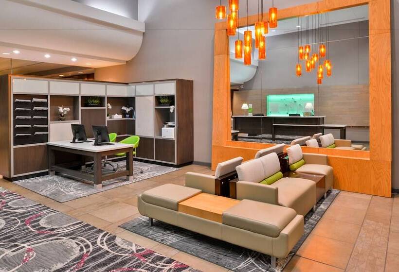 هتل Holiday Inn Kansas City Airport, An Ihg