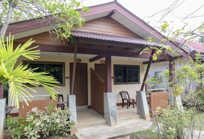 هتل Noppharat Resort