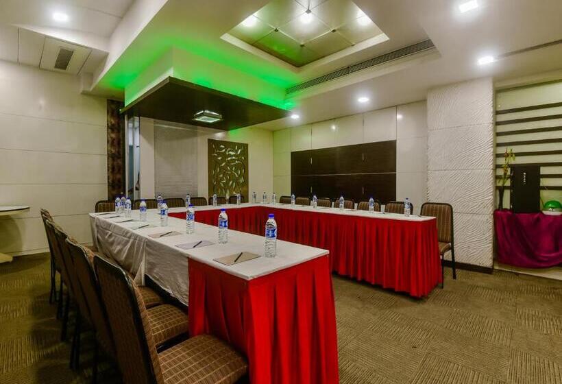 فندق Planet Residency