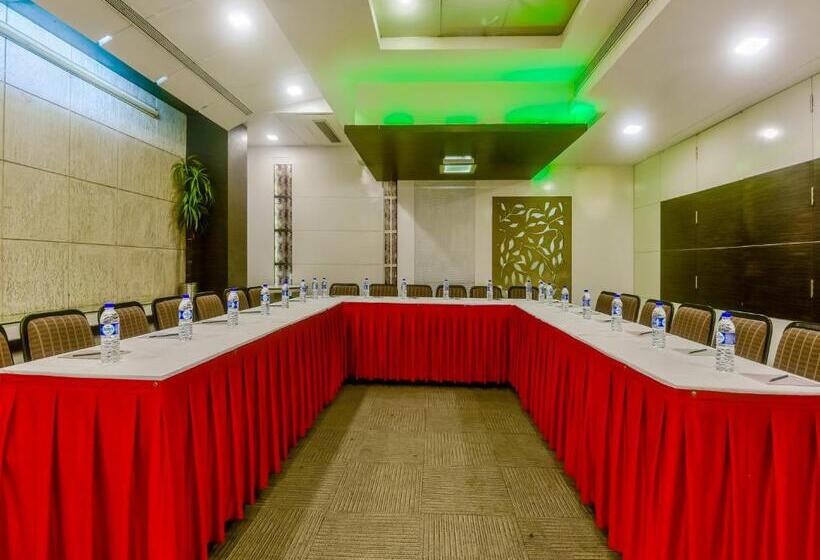 فندق Planet Residency