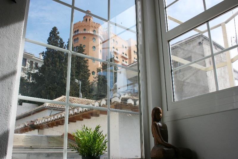 Golondrinas De La Alhambra