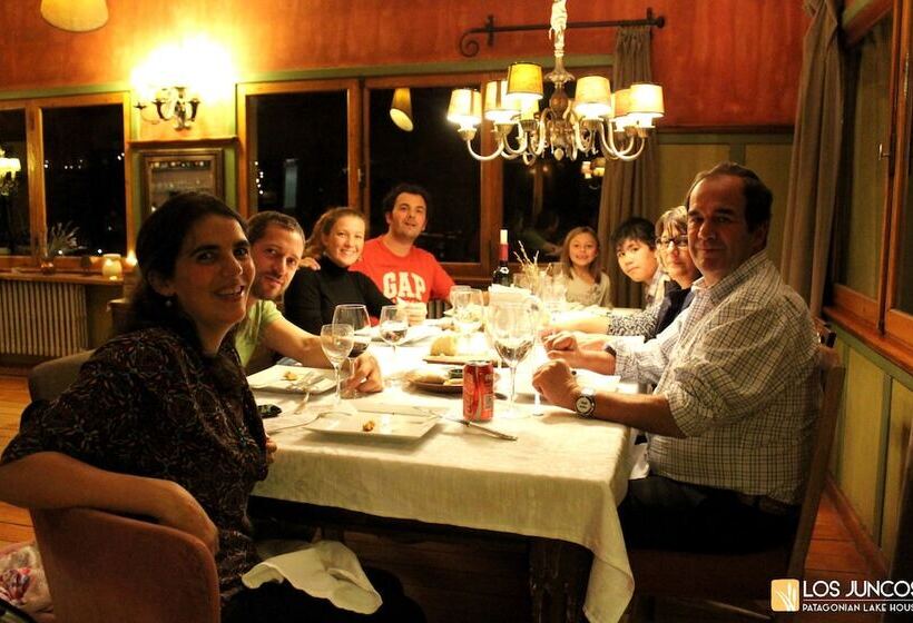 پانسیون Los Juncos Patagonian Lake House