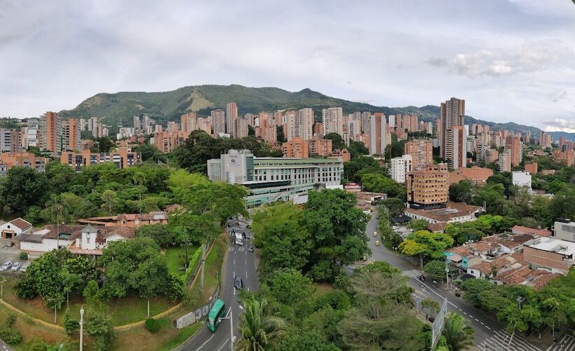 Diez Hotel Categoría Colombia