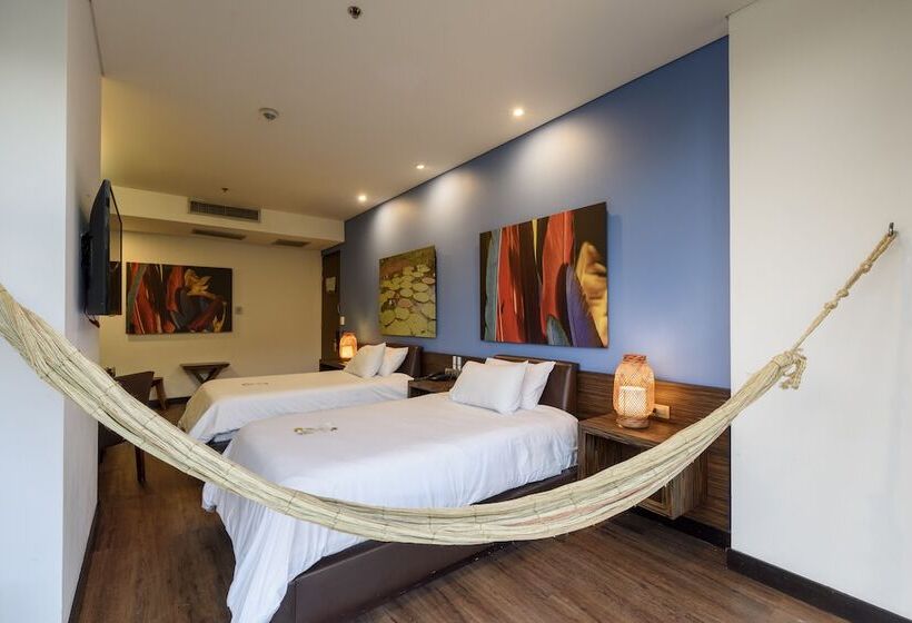 Diez Hotel Categoría Colombia