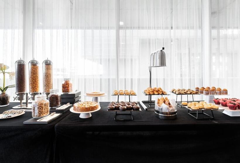 هتل Eurostars Mar De Vigo